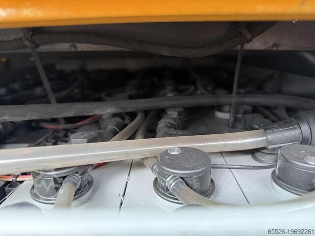 Elektrische vorkheftruck met 4 wielen Jungheinrich EFG 425 Ks / AKKU 2023 99 %