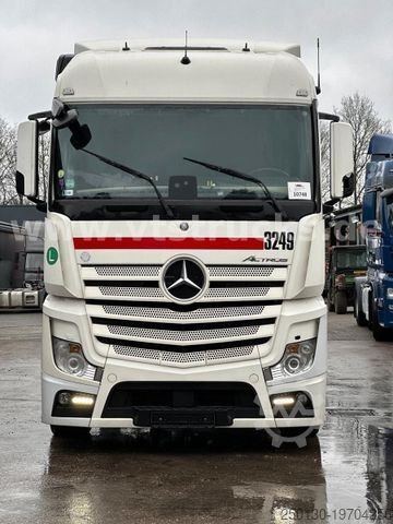 Truck chassis MERCEDES-BENZ Actros 1833 LNR 4x2