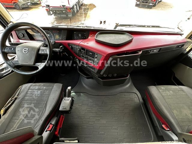 Volume tractor unit VOLVO FH 500 6x2 Lenk-/Lift Volumen-SZM/Low-Liner