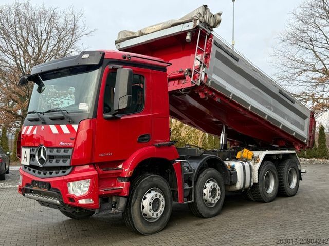 Camión volquete MERCEDES-BENZ Arocs 3243 8x4 Kipper Schwarzmuller Bordmatik