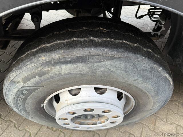 Billenő teherautó MERCEDES-BENZ Arocs 3243 8x4 Kipper Schwarzmuller Bordmatik