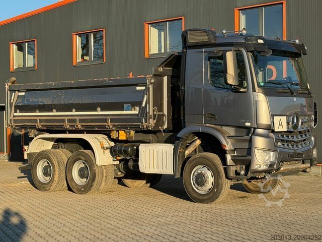 Camión volquete MERCEDES-BENZ AROCS 3345 6x6 Euro 6 Kipper mit Bordmatik