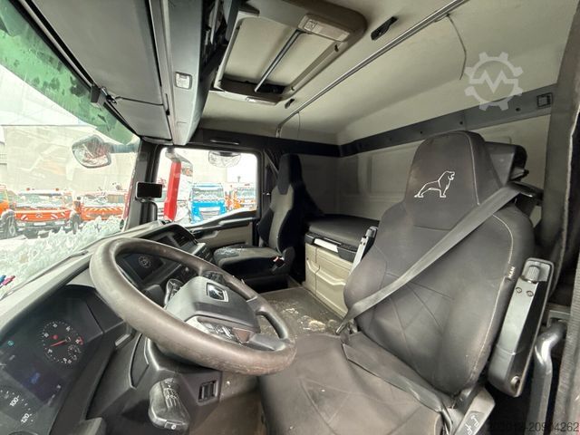 Tractor estándar MAN TGS 22.510 4x4 SZM - Kipphyd. Blatt Luft