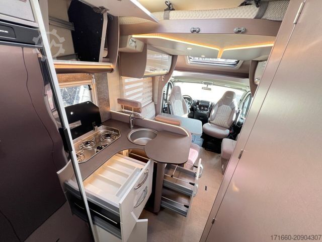 Ημιενσωματωμένο αυτοκινούμενο τροχόσπιτο BÜRSTNER Lyseo TD 690 G