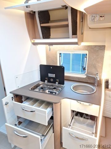 Half-integraal camper BÜRSTNER Lyseo TD 727 G * Sie sparen 27.403,- € *