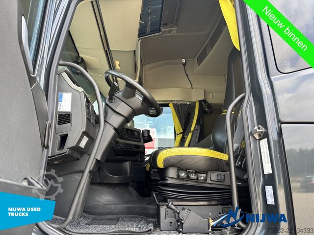 Standaard-SZM Volvo FH16 750 6x2/4 i.c.m. KWB P3 oplegger met Hiab ...