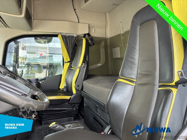 Standaard-SZM Volvo FH16 750 6x2/4 i.c.m. KWB P3 oplegger met Hiab ...