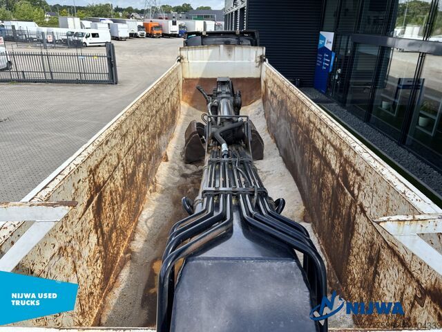 MTS standard Volvo FH16 750 6x2/4 i.c.m. KWB P3 oplegger met Hiab ...
