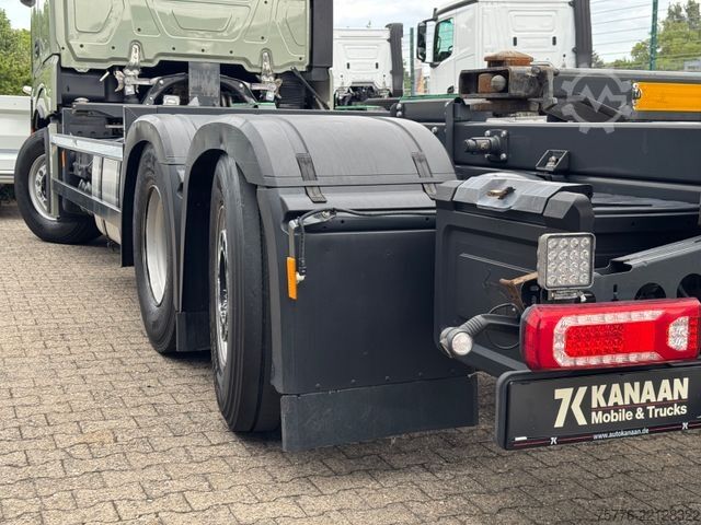 Camion con cassone intercambiabile MERCEDES-BENZ 2553 Actros 5 L Öl-Retarder 2548 45 58 Lenkachse
