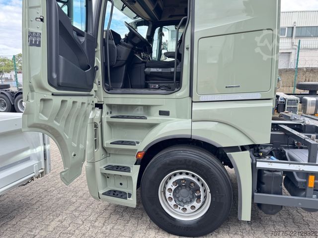 Camion con cassone intercambiabile MERCEDES-BENZ 2553 Actros 5 L Öl-Retarder 2548 45 58 Lenkachse