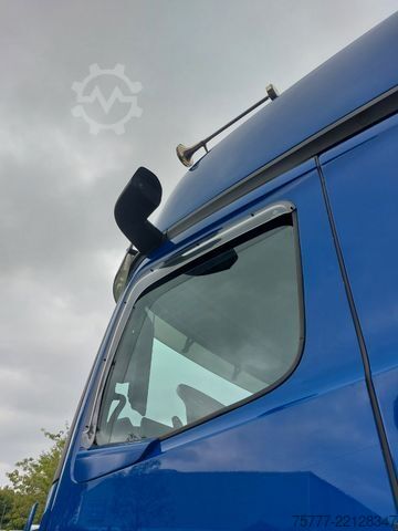 Standardni tegljač MERCEDES-BENZ Actros 18-45 Giga Space-MP 5- Retarder-2 Tanks
