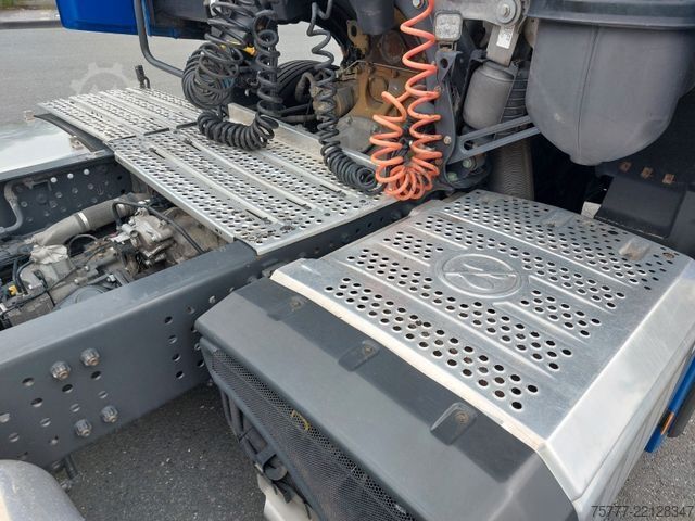 Standardni tegljač MERCEDES-BENZ Actros 18-45 Giga Space-MP 5- Retarder-2 Tanks