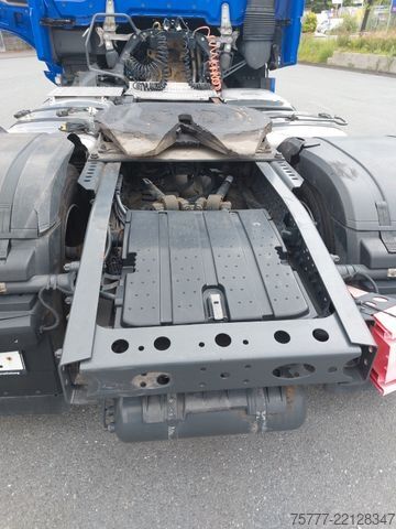 Standardni tegljač MERCEDES-BENZ Actros 18-45 Giga Space-MP 5- Retarder-2 Tanks