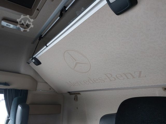 Standardni tegljač MERCEDES-BENZ Actros 18-45 Giga Space-MP 5- Retarder-2 Tanks