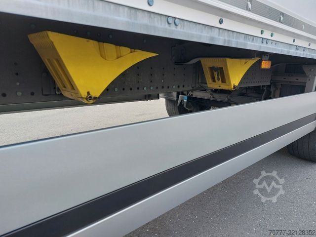 Gesloten oplegger SCHMITZ CARGOBULL SKO 24/L-Trockenfrachtkoffer- Liftachse-Miete/re
