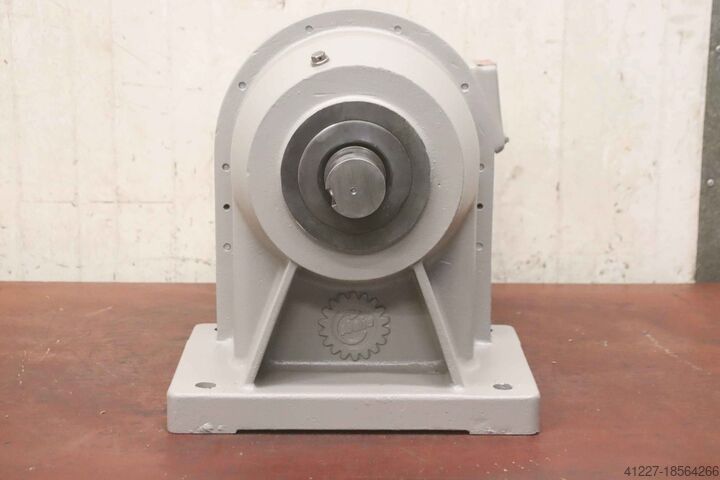 Dişli motoru 5.5/7.5 kW 83/166 rpm Cebeha CB 73/4/2P