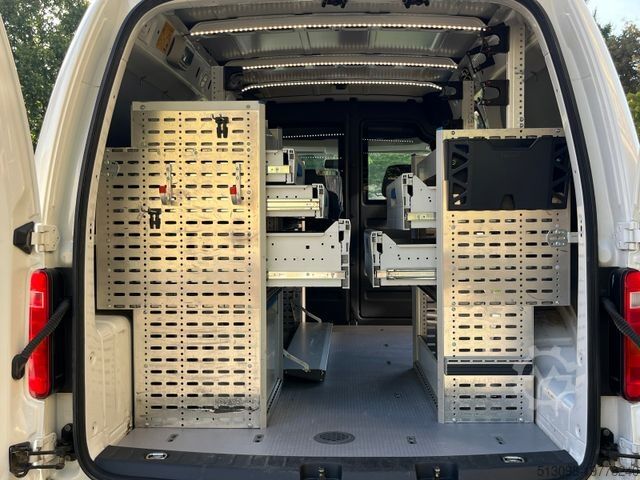 Panelová dodávka VOLKSWAGEN CADDY MAXI REGALS. TEMP. 4MOTION DACHTRÄ. KLIMA