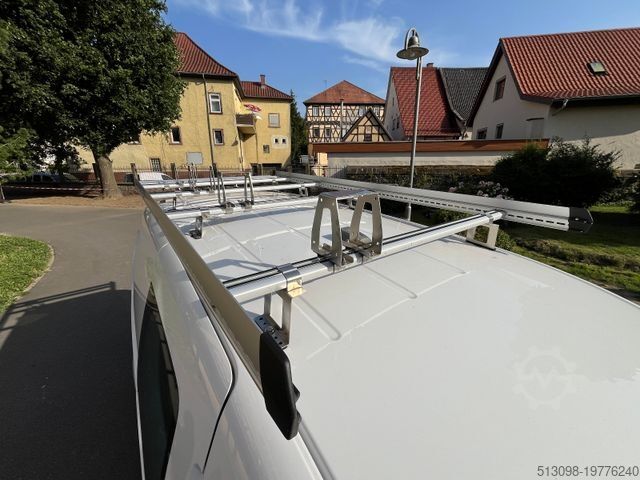 Panelová dodávka VOLKSWAGEN CADDY MAXI REGALS. TEMP. 4MOTION DACHTRÄ. KLIMA