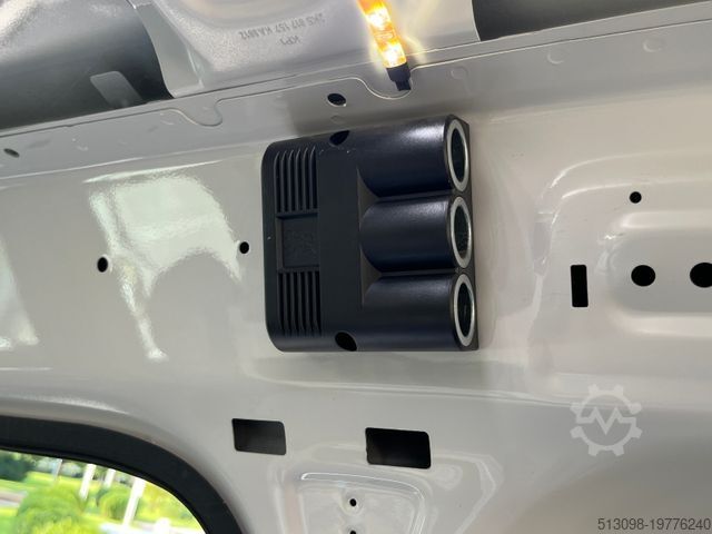 Panelová dodávka VOLKSWAGEN CADDY MAXI REGALS. TEMP. 4MOTION DACHTRÄ. KLIMA