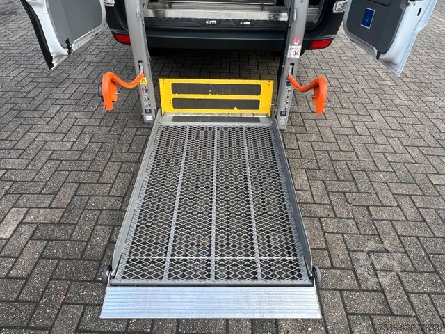 Minibus MERCEDES-BENZ Sprinter 314 BlueTEC 9Sitze+Rollstuhllift Klima