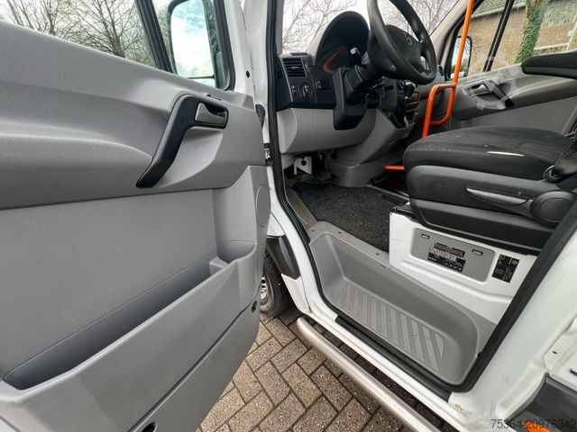 Minibus MERCEDES-BENZ Sprinter 314 BlueTEC 9Sitze+Rollstuhllift Klima