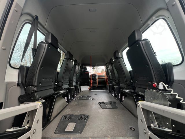 Minibus MERCEDES-BENZ Sprinter 314 BlueTEC 9Sitze+Rollstuhllift Klima