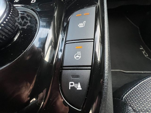 Van KIA Soul e-Soul DynamicLine 64 kWh LED Navi Kamera