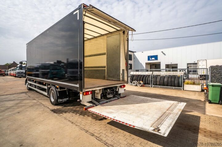 Koffer RENAULT D250 16T.- 36000 KM +DHOLLANDIA 2T.