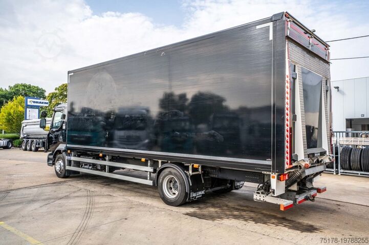 Koffer RENAULT D250 16T.- 36000 KM +DHOLLANDIA 2T.
