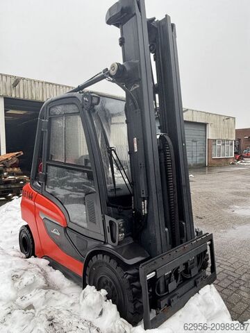 Empilhador de GPL Linde H35T-02