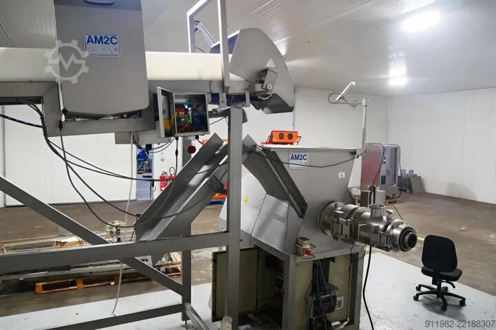 Vleesverwerkingsmachine AM2C ligne de séparation SD2050
