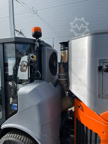 Balayeuse de voirie Hako Citymaster 1650