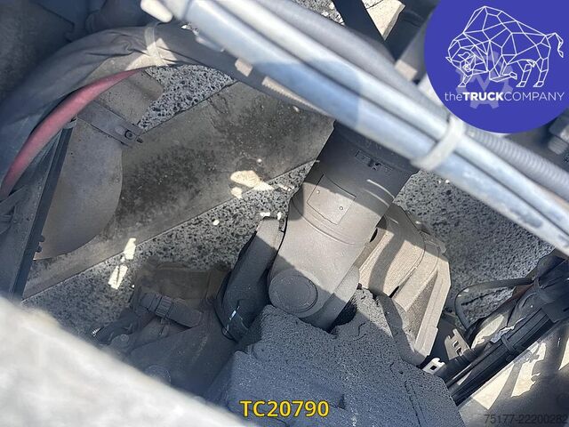 Padrão-SZM Volvo FH ENGINE DAMAGE - MOTORBESCHADIGUNG
