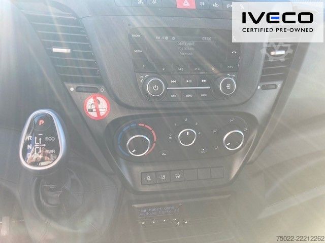 Furgon skrzyniowy IVECO 70C18/A/P Koffer/LBW - 3,2 to Nutzlast