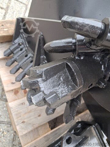 Graafmachines 10-20 ton Digga RC Rock combination Auger