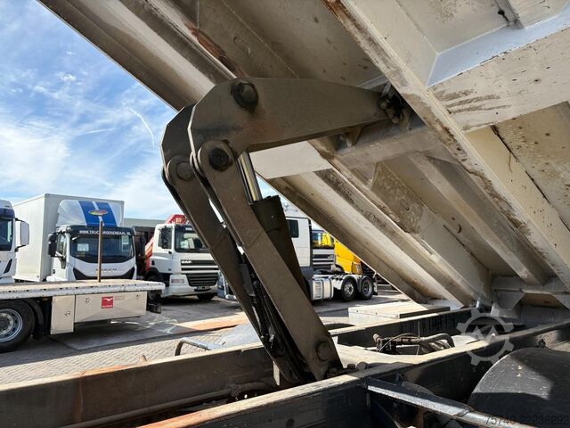 Kipper met kraan Mercedes-Benz Axor + HIAB 088 ES -3 HIDUO + TIPPER + EURO 4
