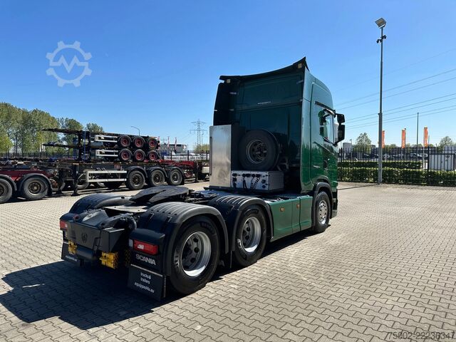 Estándar-SZM Scania S500 S500 6x4 RETARDER / ontheffing 78 ton / NL...