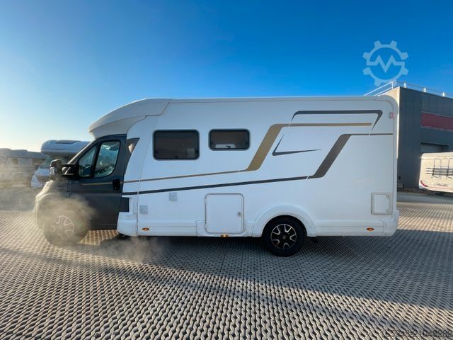 Ημιενσωματωμένο αυτοκινούμενο τροχόσπιτο EURAMOBIL PT 675 SB ein Raumwunder