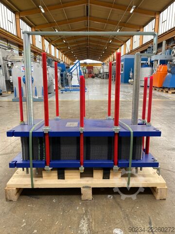 Alfa Laval model AQ4T-BFG pločasti izmenjivač toplote od prohroma, 15 m² ALFA LAVAL AQ4T-BFG