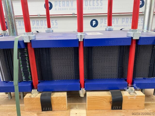 Alfa Laval model AQ4T-BFG pločasti izmenjivač toplote od prohroma, 15 m² ALFA LAVAL AQ4T-BFG