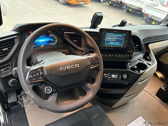 Standard tractor unit Iveco S-WAY