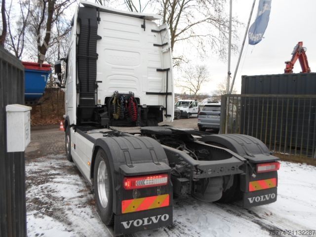 Standard tractor unit VOLVO FH 460 XL/ VOLLSPOILER