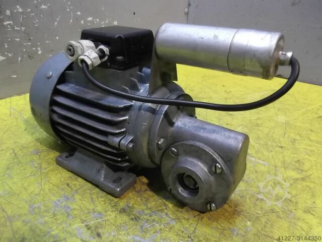 Dişli motor 0.18 kW 153 rpm 220V WEG OCG632