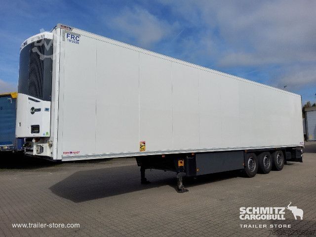 Semirimorchio frigorifero Schmitz Cargobull Semitrailer Reefer Multitemp
