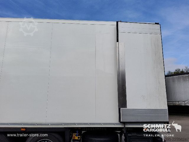 Semirimorchio frigorifero Schmitz Cargobull Semitrailer Reefer Multitemp