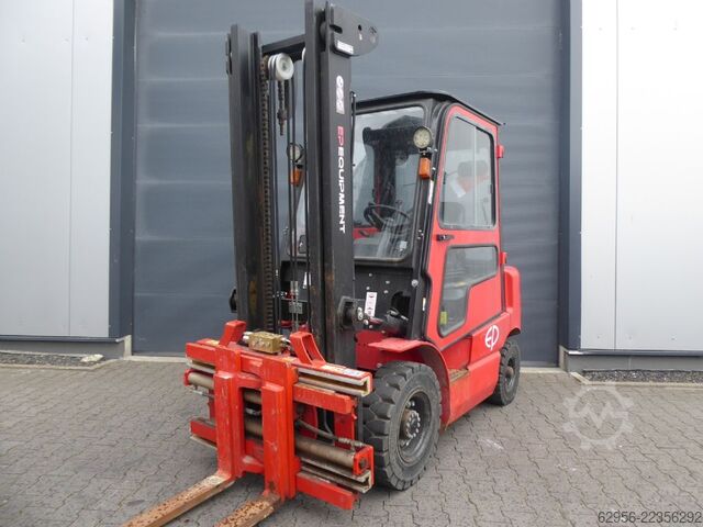 Elektryczny wózek widłowy 4-kołowy EP EP Equipment EFL252