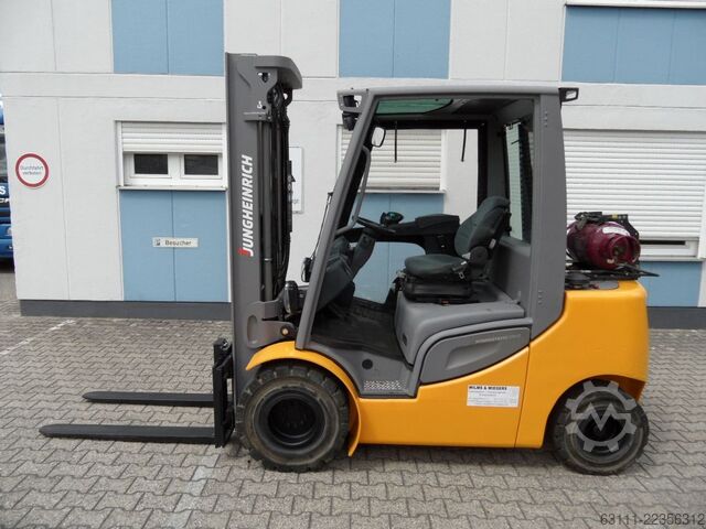 LPG-vorkheftruck Jungheinrich TFG 430s - Freihub - wenig Stunden