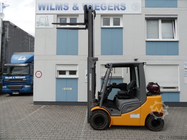 LPG-vorkheftruck Jungheinrich TFG 430s - Freihub - wenig Stunden