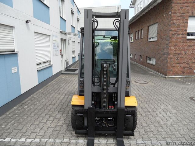 LPG-vorkheftruck Jungheinrich TFG 430s - Freihub - wenig Stunden
