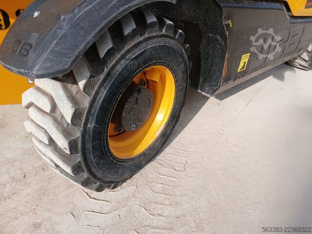τηλεσκοπικός φορτωτής JCB 525.60